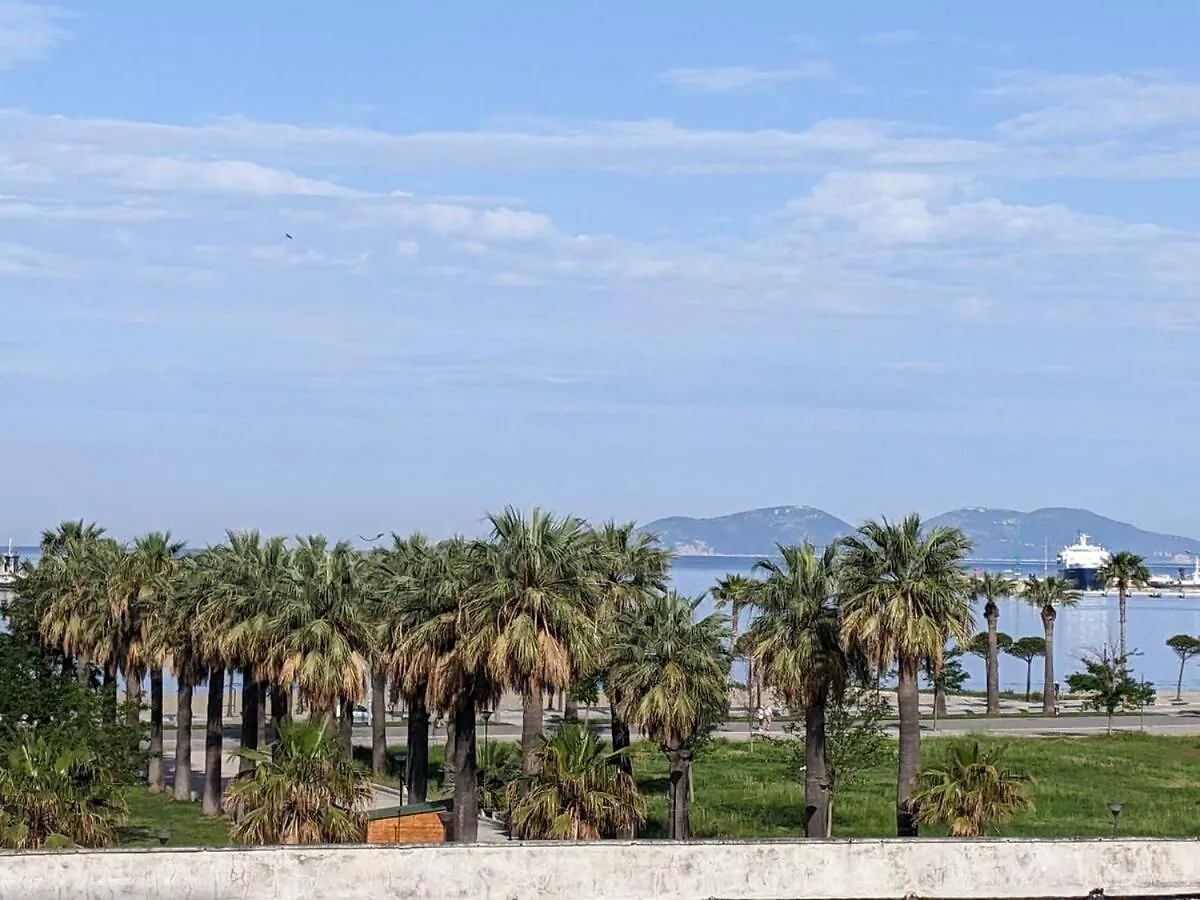 Anelina Luxury Seaview Apartment In The Heart Of Lungomare Vlorë Albania