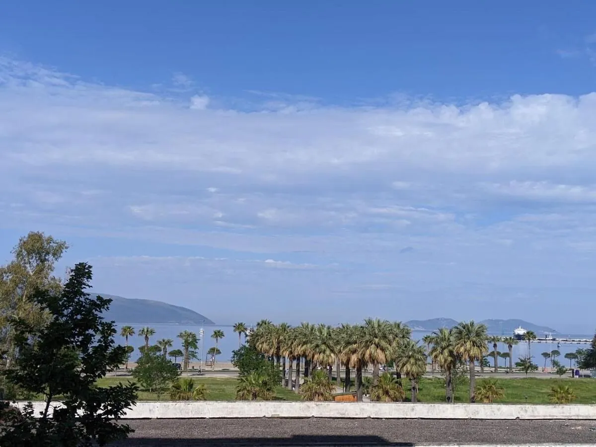 Anelina Luxury Seaview Apartment In The Heart Of Lungomare Vlorë 0*,